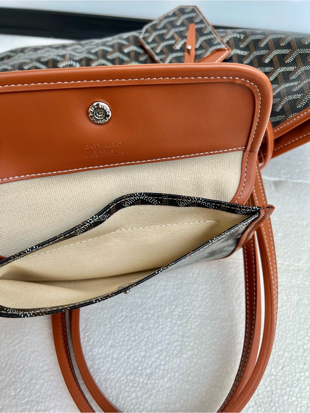 Goyard Tote Bag with Matching Pouch - Picture 12 of 16